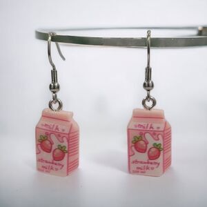 🍓Strawberry Milk Carton Earrings🍓(2-A011)